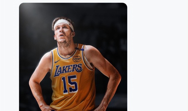 足球赛事-1分钟8分引逆转！里夫斯25分钟35+6各种高难三分 湖媒：超级巨星