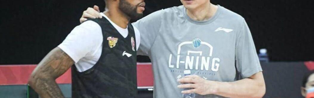 广东男篮三冠功勋成为教练，上海外援回归困难，四川又成全华班