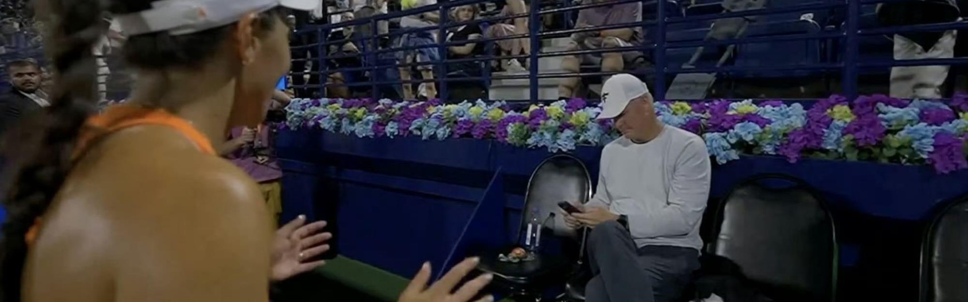 2026世界杯-笑死！佩古拉夺冠遭教练无视，采访科达女主持离谱口误变翻车现场