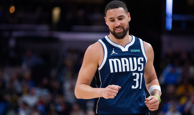 国际足联-尽力局！克莱替补16中8&amp;三分11中5 得到21分1板1助2断